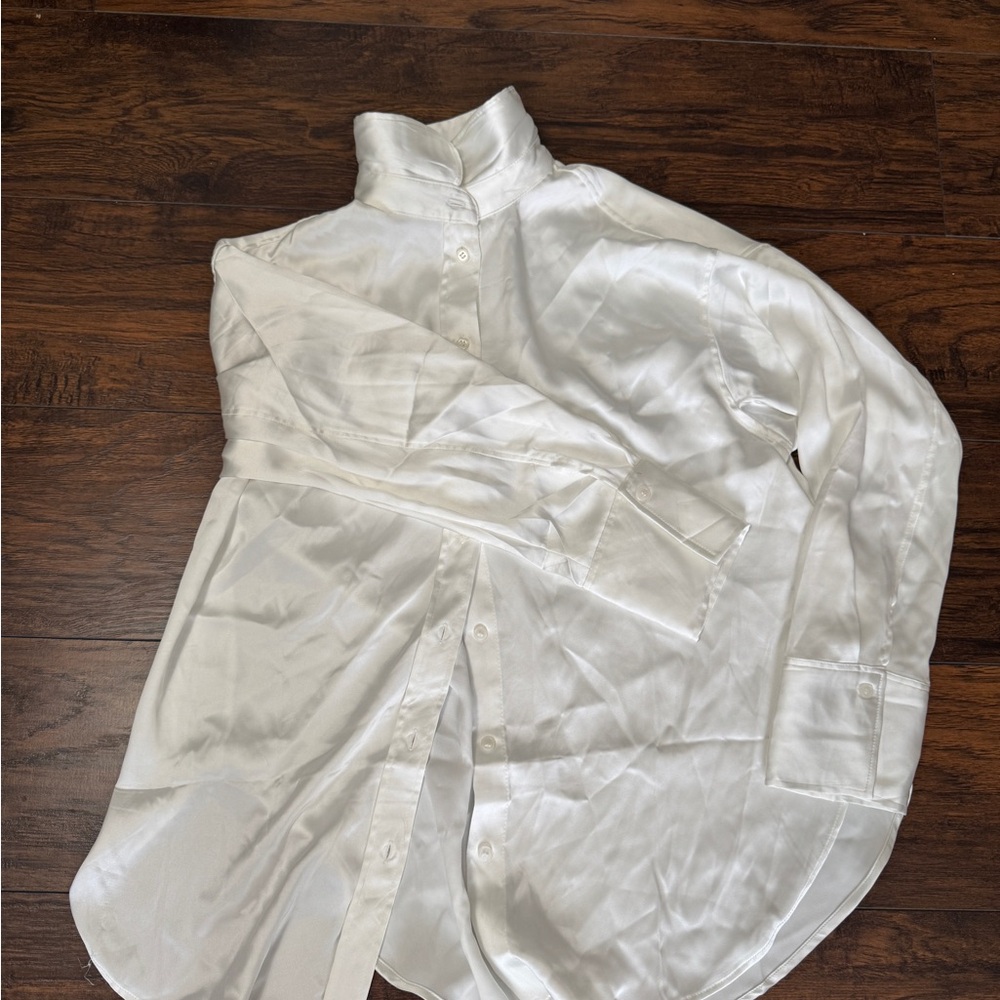 Elegant White Women's Blouse